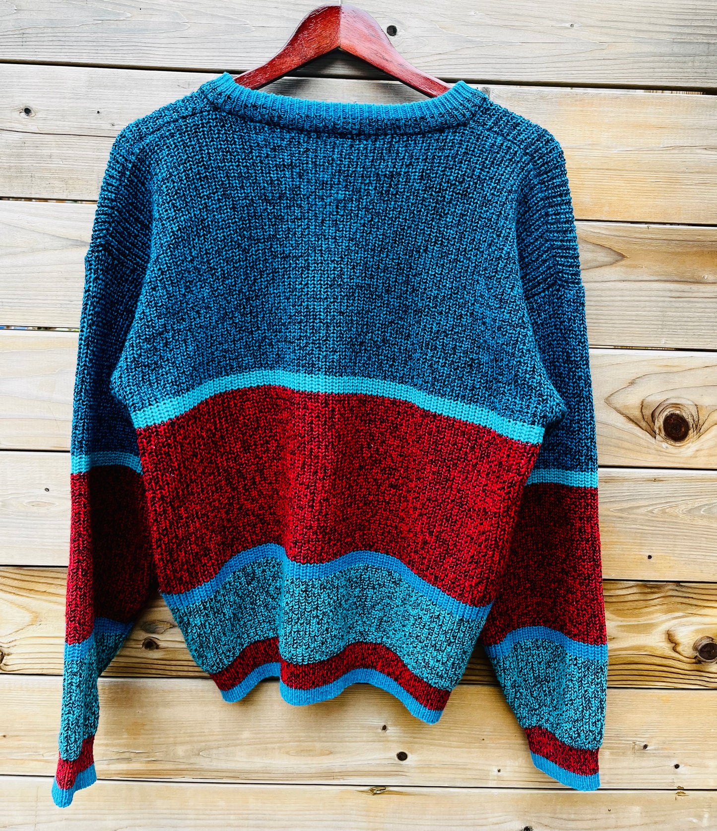 VINTAGE BRITTANIA SWEATER SIZE MEDIUM