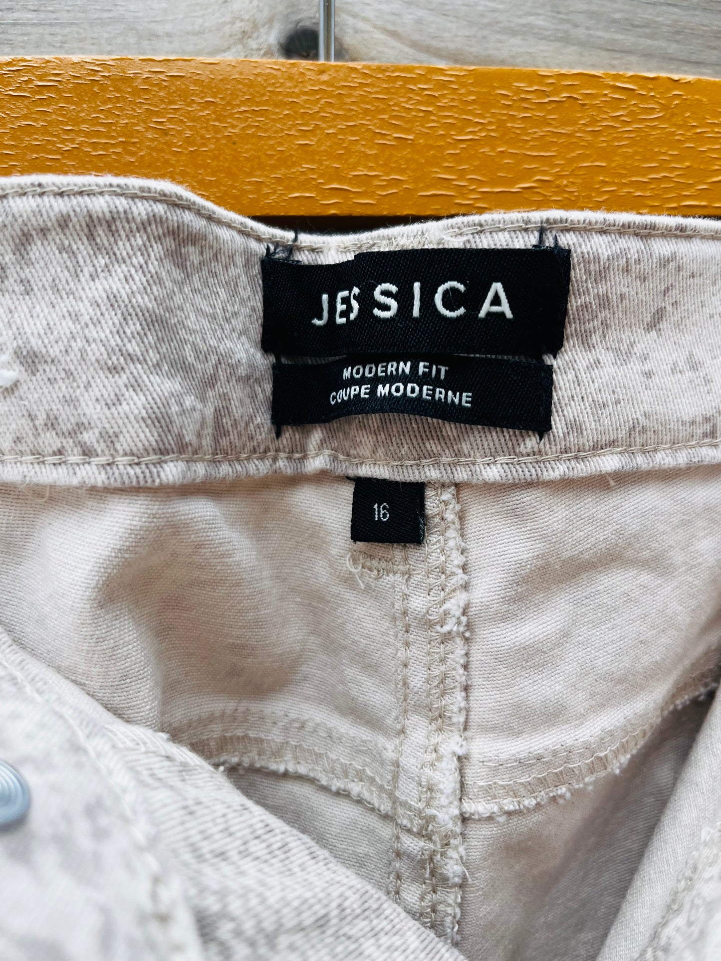 JESSCIA SNAKE PRINTED OFF WHITE WOMENS DENIM SIZE SMALL