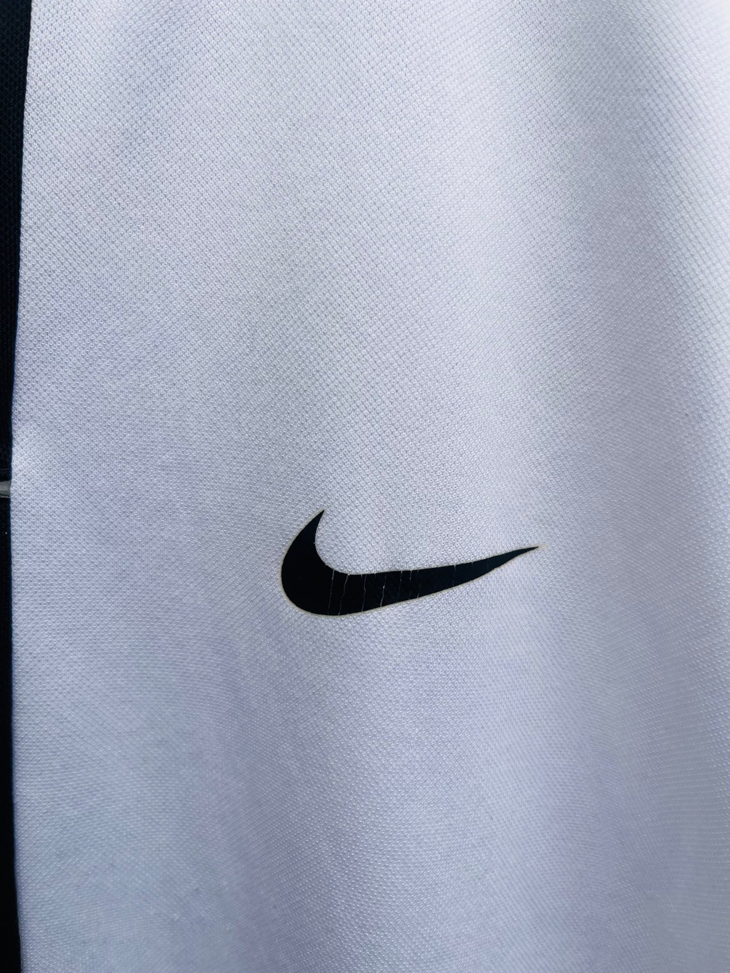 NIKE DRI-FIT WHITE TSHIRT SIZE MEDIUM