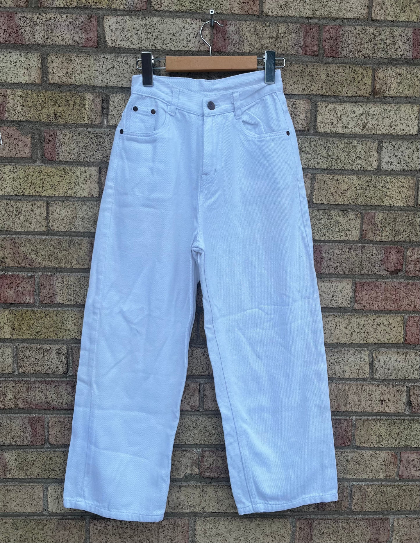 VINTAGE WOMENS WHITE DENIM JEANS SIZE 27