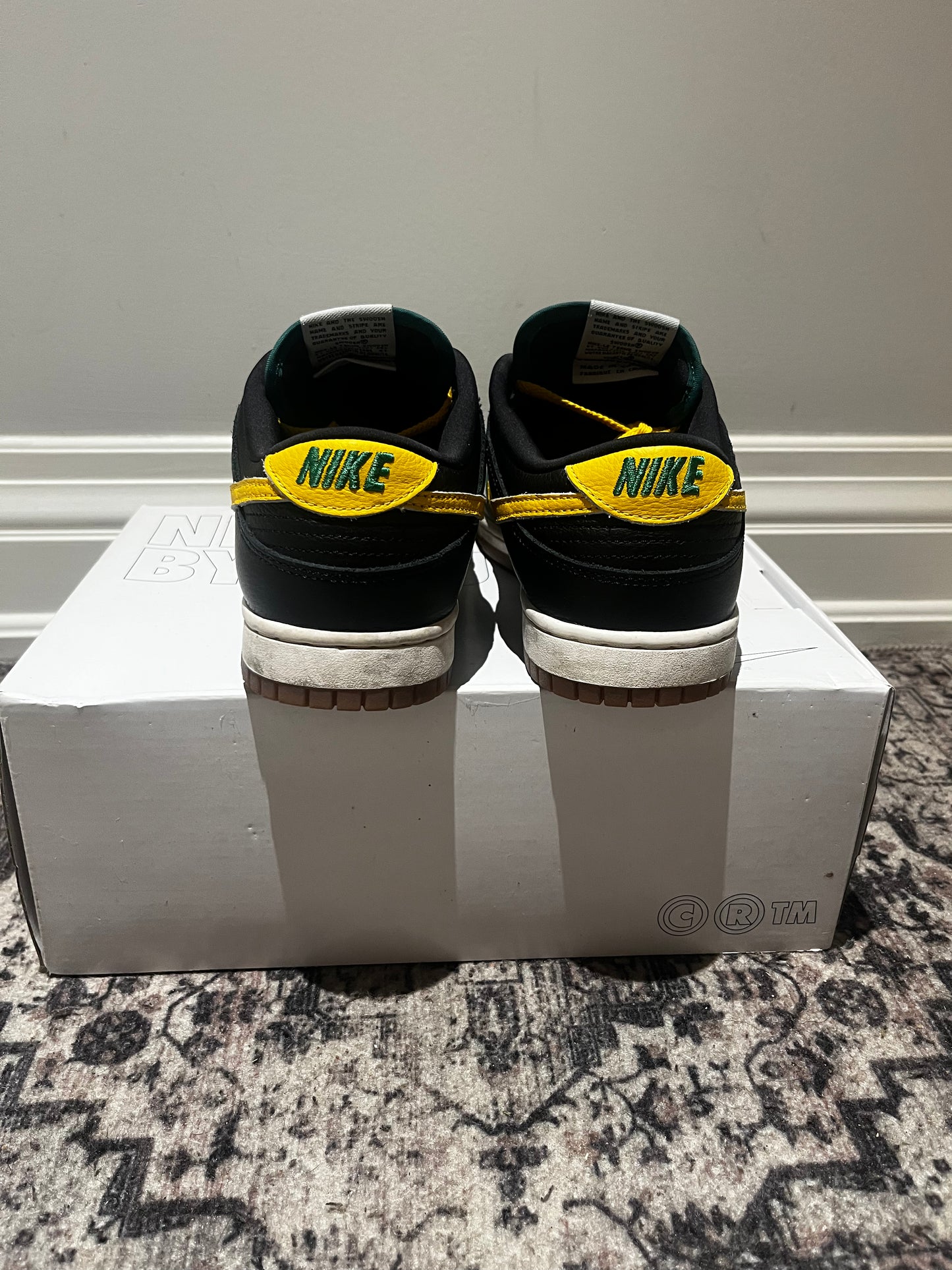 NIKE BY YOU CUSTOM DUNKS SIZE MENS US 8
