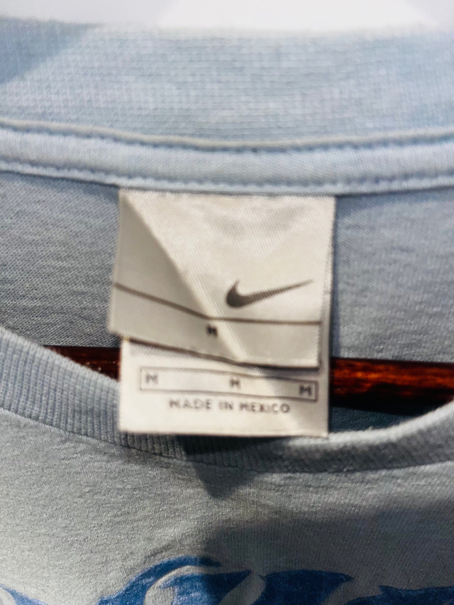 VINTAGE NIKE TSHIRT, SIZE MEDIUM