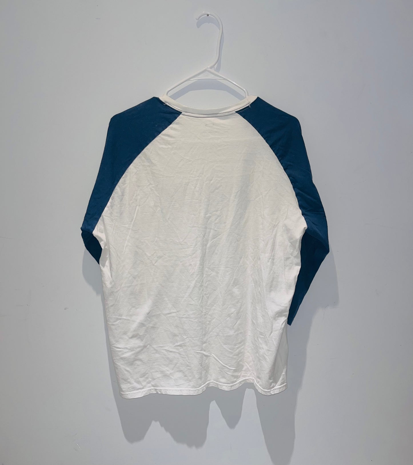 VINTAGE OAKLEY TSHIRT SIZE XLARGE