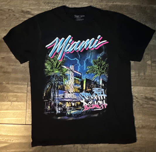 VINTAGE MIAMI THSIRT SIZE MEDIUM