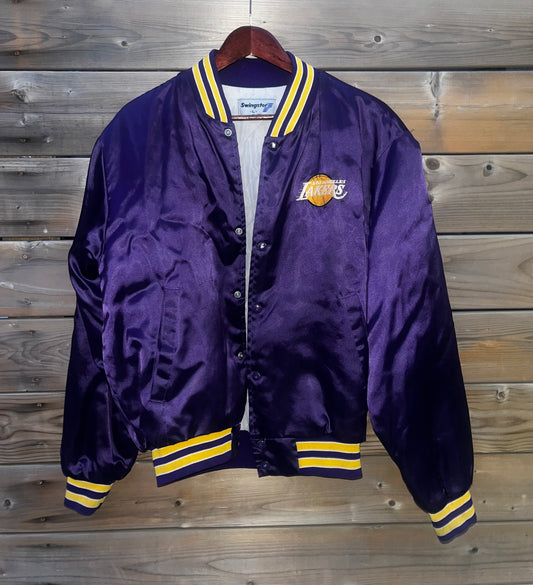 VINTAGE LAKERS JACKET SIZE LARGE
