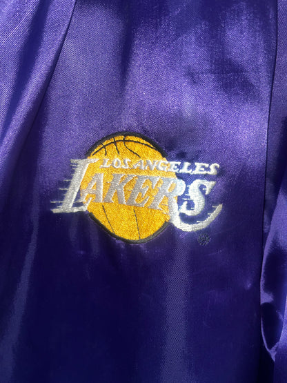 VINTAGE LAKERS JACKET SIZE LARGE