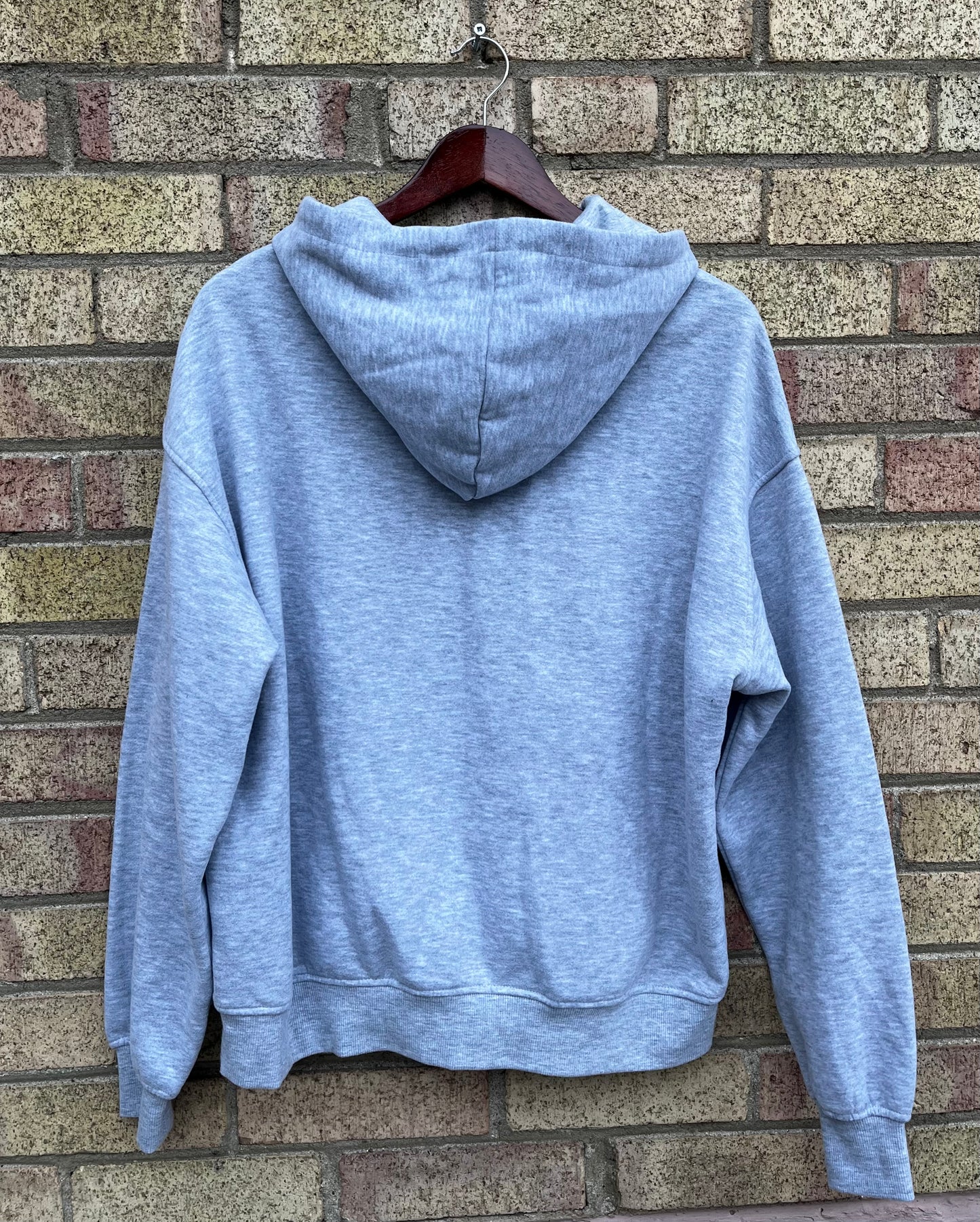 REFUGE ATHLETICS HOODIE SIZE SMALL GREY