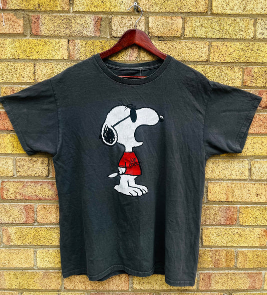 VINTAGE SNOOPY TSHIRT SIZE LARGE