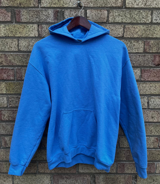 VINTAGE SKY BLUE HOODIE SIZE MEDIUM