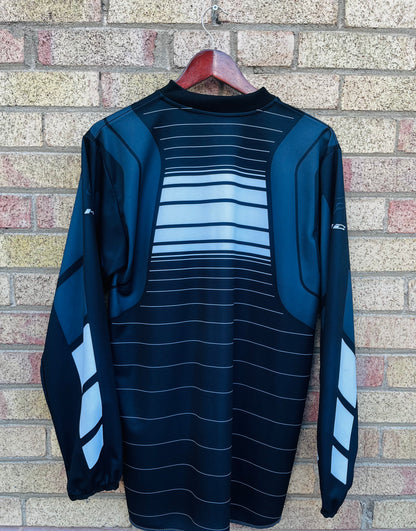 FOX LONG SLEEVE SHIRT SIZE SMALL