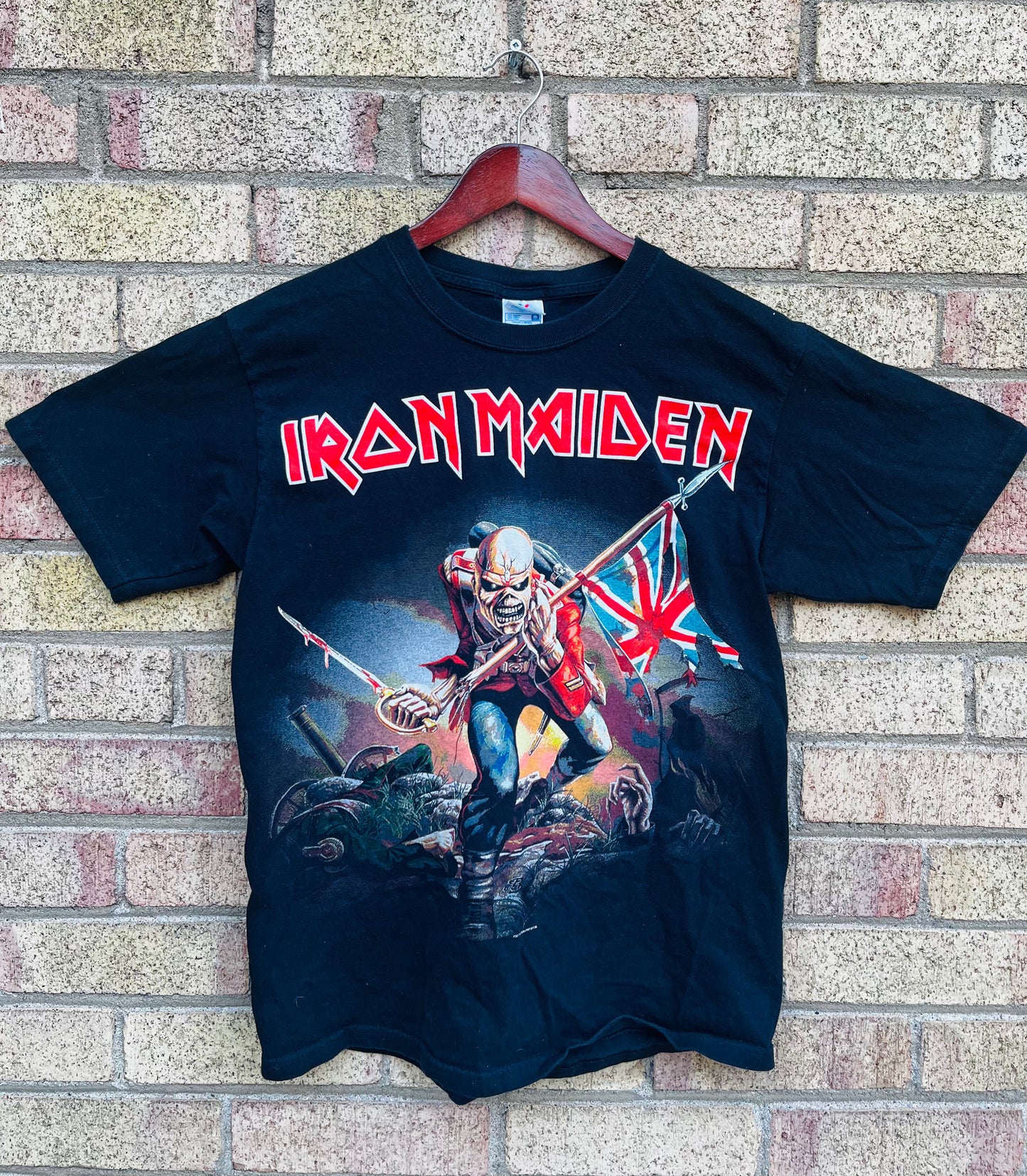 VINTAGE IRON MAIDEN TSHIRT BLACK SIZE MEDIUM