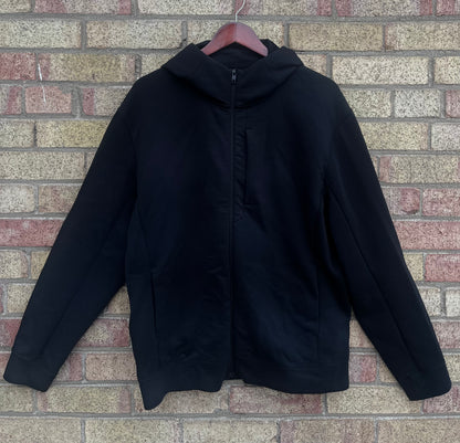UNIQLO SWEATSHIRT SIZE L