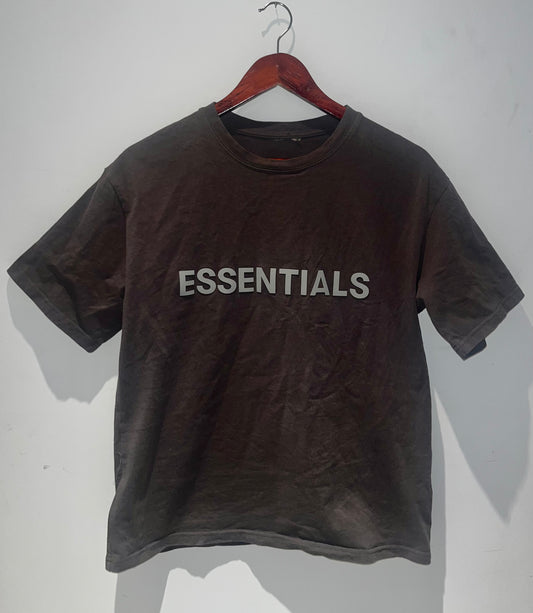 ESSENTIALS FEAR OF GOF TSHIRT SIZE MEDIUM
