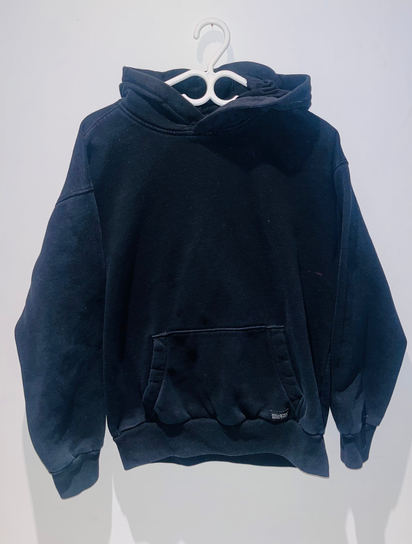 HOLLISTER BLACK OVERSIZED SWEATSHIRT SIZE SMALL