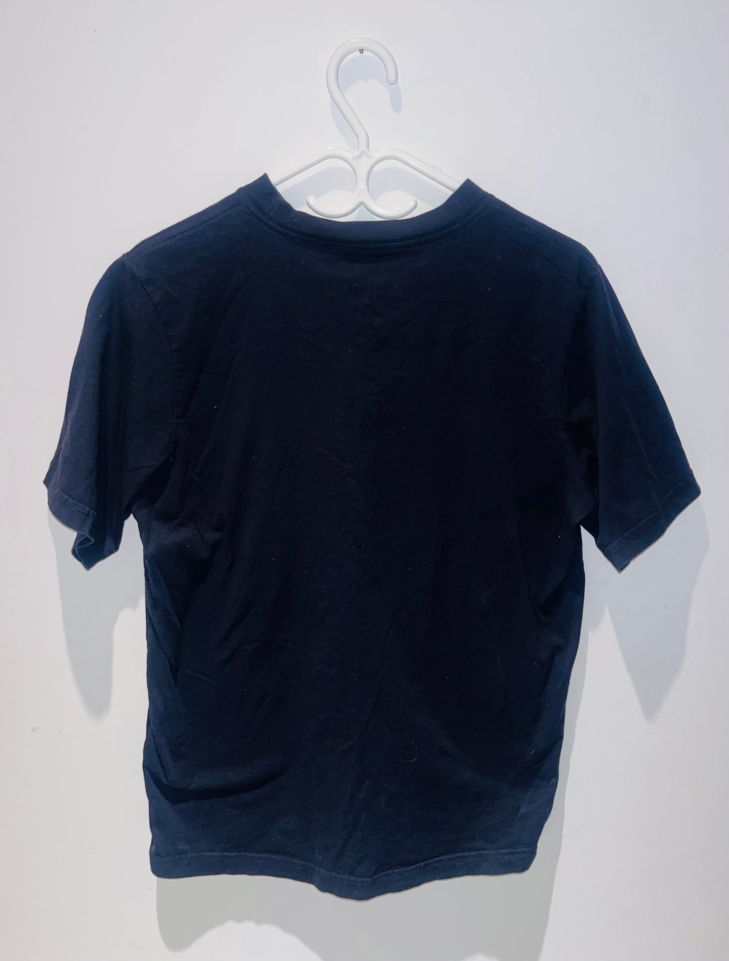 NIKE LOGO TSHIRT SIZE SMALL