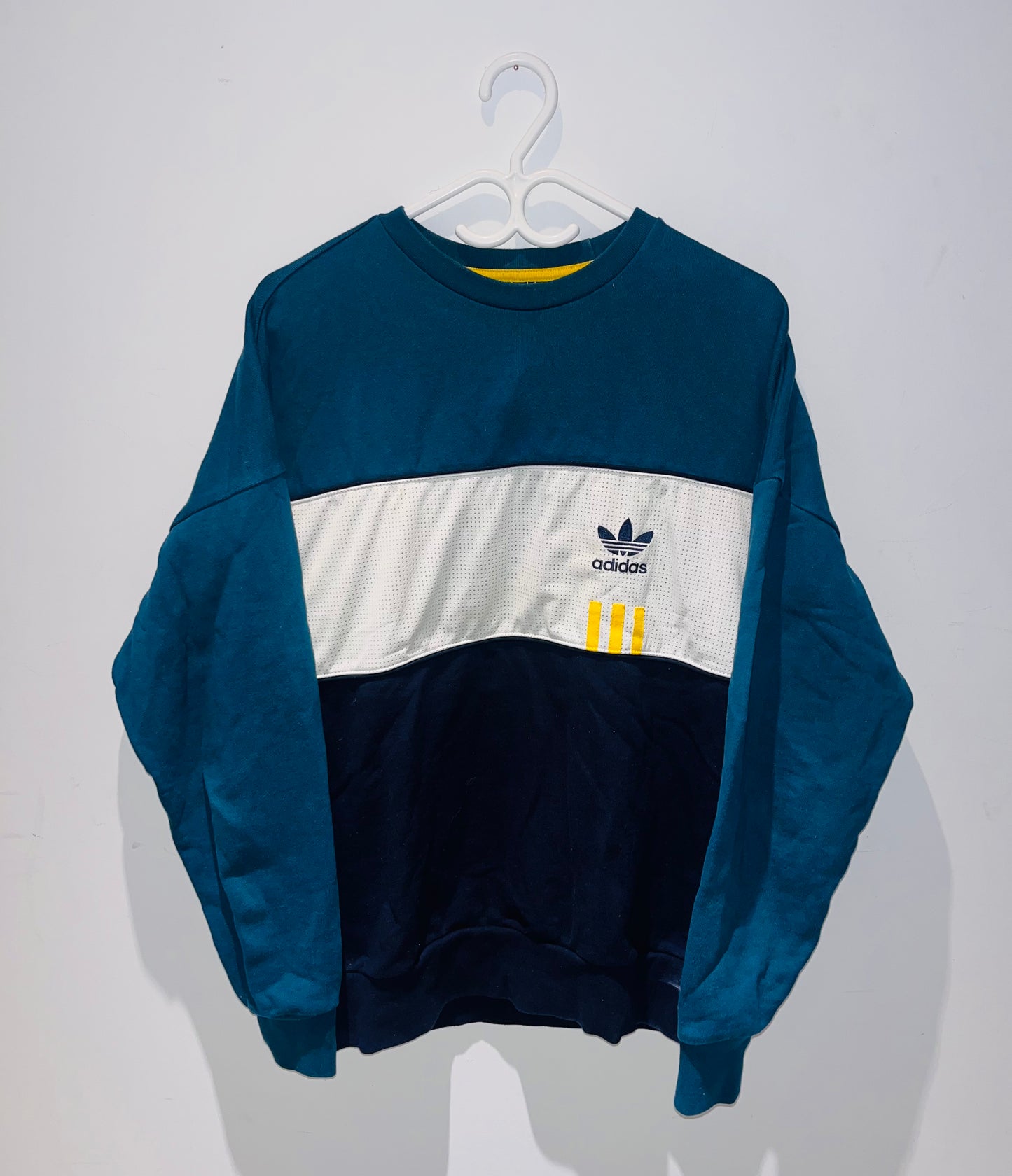 VINTAGE ADIDAS SWEATER M