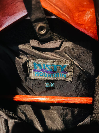 VINTAGE MISTY MOUNTAIN JACKET SIZE XL