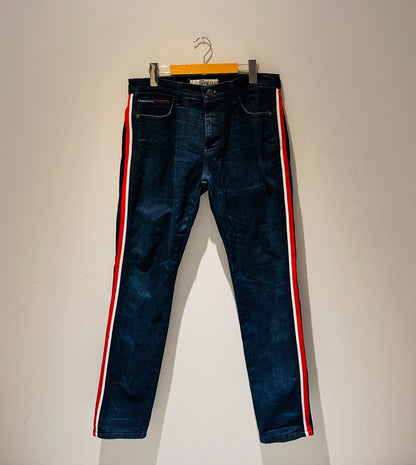 VINTAGE TOMMY HILFIGER SLIM TAPED DENIM SIZE 31/30