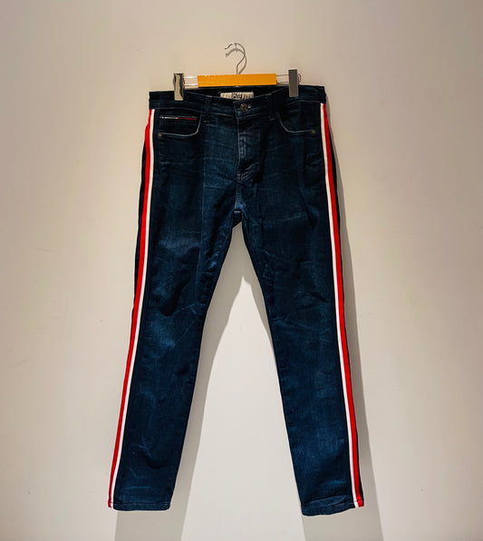 VINTAGE TOMMY HILFIGER SLIM TAPED DENIM SIZE 31/30